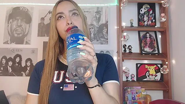 Snapshot of Meowlody chatting on 12-28-24, 11:26 Meowlody online show from 12-28-24, 11:26