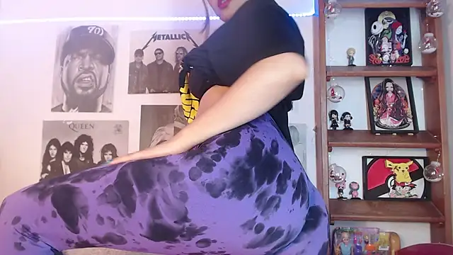 Snapshot of Meowlody chatting on 01-13-25, 07:42 Meowlody online show from 01-13-25, 07:42