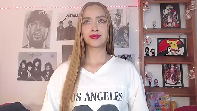 Snapshot of Meowlody chatting on 02-01-25, 01:44 Meowlody online show from 02-01-25, 01:44