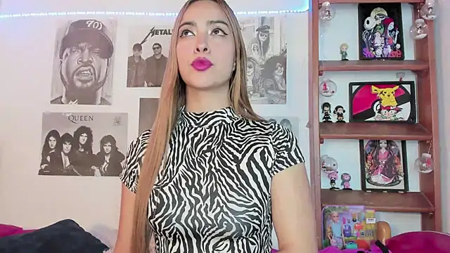 Snapshot of Meowlody chatting on 03-01-25, 02:15 Meowlody online show from 03-01-25, 02:15