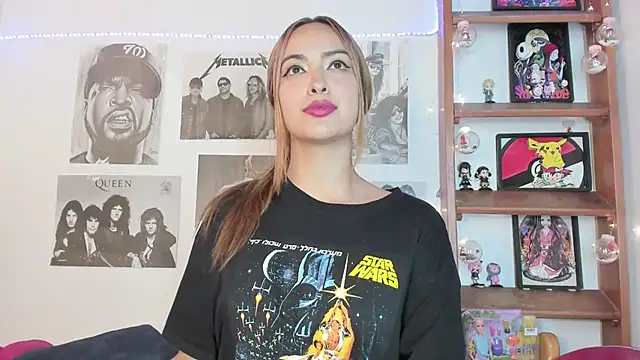 Snapshot of Meowlody chatting on 03-22-25, 07:36 Meowlody online show from 03-22-25, 07:36