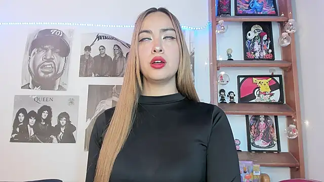 Snapshot of Meowlody chatting on 10-21-25, 05:24 Meowlody online show from 10-21-25, 05:24