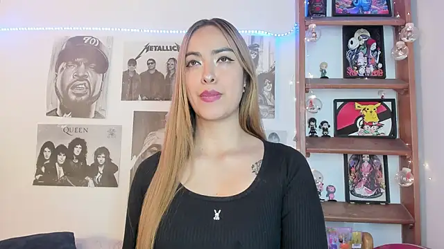 Snapshot of Meowlody chatting on 11-10-25, 11:04 Meowlody online show from 11-10-25, 11:04