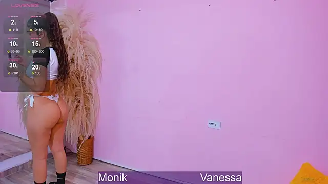 Snapshot of Wetnaughtygirls chatting on 01-16-26, 01:31 Wetnaughtygirls online show from 01-16-26, 01:31