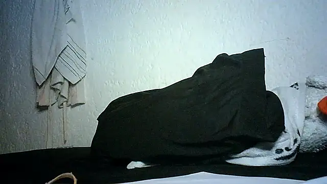 Snapshot of Bellabeltrann chatting on 11-28-25, 11:51 Bellabeltrann online show from 11-28-25, 11:51