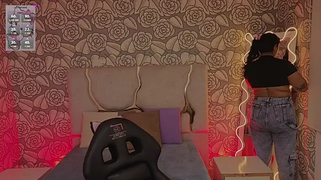 Mellani tay online show from 12-18-25, 03:23