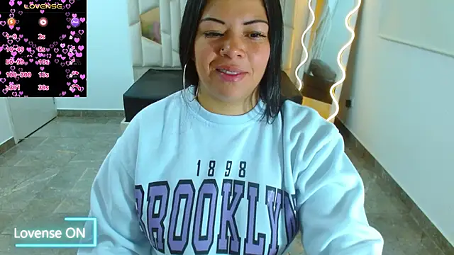 martinna tay online show from 01-08-25, 03:19