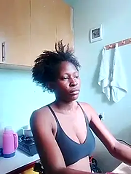 LOVELY-2BERRY online show from 04-11-26, 09:24