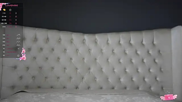 Snapshot of nichole_bree_ chatting on 02-28-25, 11:25 nichole bree online show from 02-28-25, 11:25