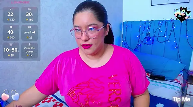 Snapshot of littleflower4you chatting on 02-16-25, 08:44 littleflower4you online show from 02-16-25, 08:44