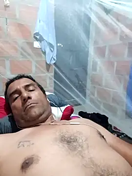 Snapshot of Janle_19c chatting on 01-13-25, 02:39 Janle 19c online show from 01-13-25, 02:39