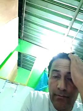 Snapshot of Janle_19c chatting on 02-08-25, 10:39 Janle 19c online show from 02-08-25, 10:39