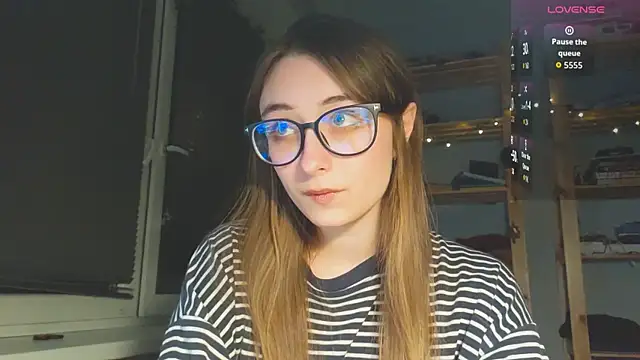 monlight  dana online show from 11-11-25, 05:57