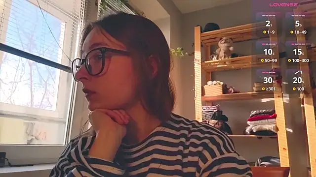 monlight  dana online show from 03-04-26, 01:50