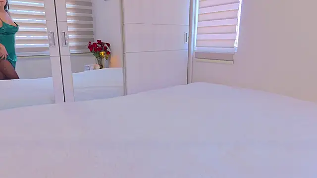 Miarouss3 online show from 02-10-25, 03:32