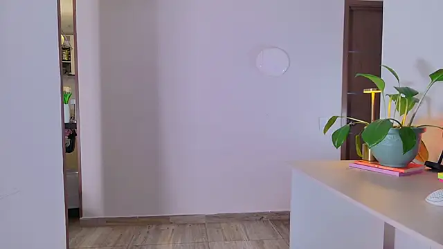 Miarouss3 online show from 03-19-25, 12:01