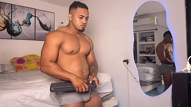 Snapshot of wendy_alejo1712 chatting on 11-23-25, 04:18 wendy alejo1712 online show from 11-23-25, 04:18