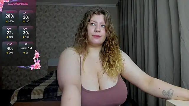 Snapshot of MariaStuart chatting on 10-06-25, 04:15 MariaStuart online show from 10-06-25, 04:15