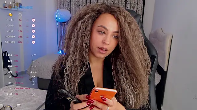  Just a queen 3 online show from 10-12-25, 05:23