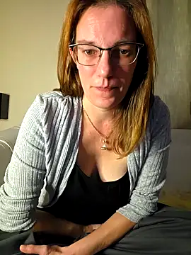 SpiceLea online show from 10-13-25, 07:36