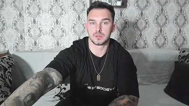 Jonmusclemaster online show from 12-20-24, 08:01