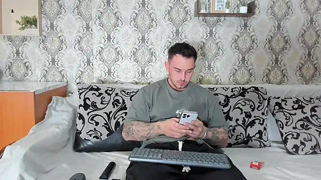 Jonmusclemaster online show from 02-05-25, 08:25