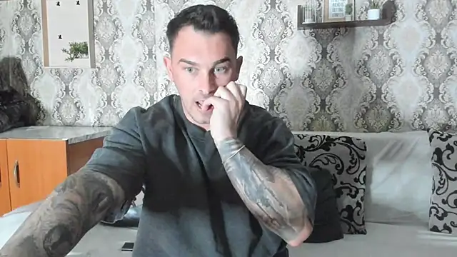 Jonmusclemaster online show from 02-25-25, 08:51