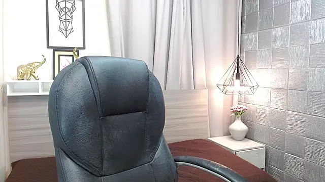 Snapshot of Alan_Cute18 chatting on 02-20-26, 01:22 Alan Cute18 online show from 02-20-26, 01:22