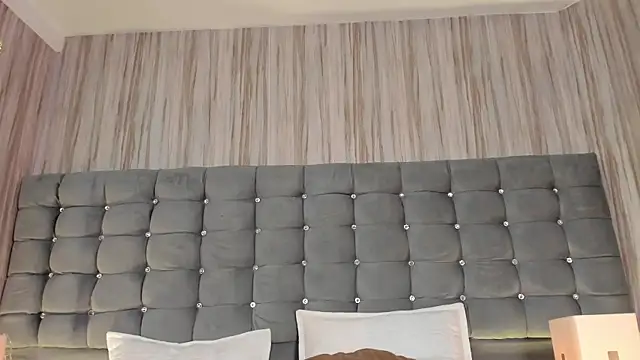 Poacahontasfg online show from 11-29-25, 04:04