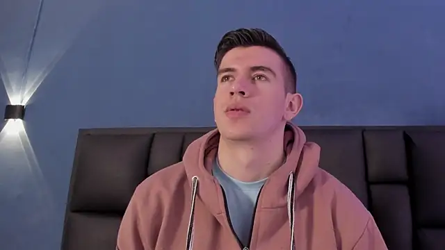 MikaelSlow online show from 11-23-25, 04:23