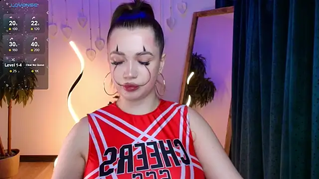 Snapshot of Diana_twerk chatting on 10-31-25, 08:26 Diana twerk online show from 10-31-25, 08:26