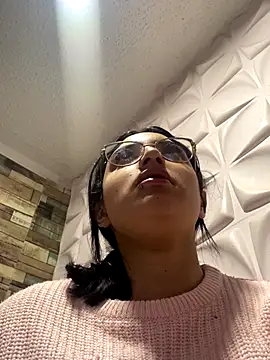 SophiaHilt0n online show from 10-01-25, 12:33
