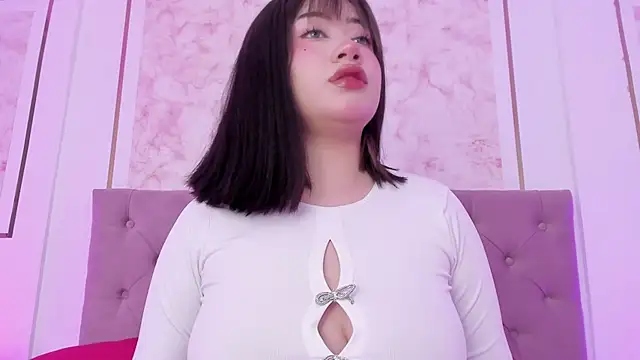 GENNESIS LOVE online show from 01-17-26, 10:46