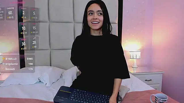 HannaClarrk  online show from 02-26-25, 12:03