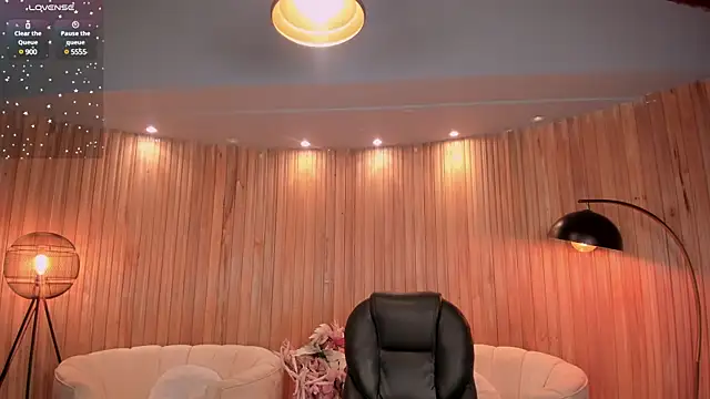 CarolineGraceX online show from 03-13-25, 10:57