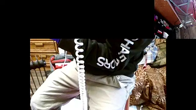 Snapshot of tongueispowerr6d9 chatting on 01-09-25, 01:45 tongueispowerr6d9 online show from 01-09-25, 01:45