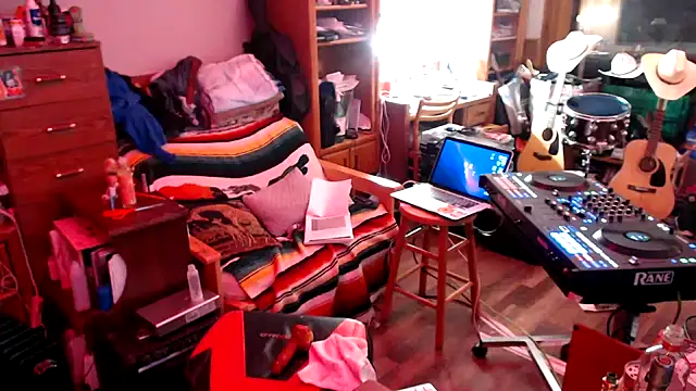 Snapshot of tongueispowerr6d9 chatting on 02-11-25, 05:47 tongueispowerr6d9 online show from 02-11-25, 05:47