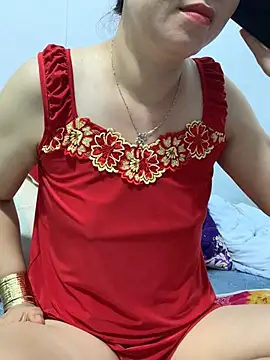 Snapshot of Baby-bigtits chatting on 03-07-25, 11:49 Baby-bigtits online show from 03-07-25, 11:49