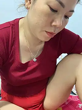 Snapshot of Baby-bigtits chatting on 03-18-25, 12:58 Baby-bigtits online show from 03-18-25, 12:58