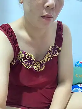 Snapshot of Baby-bigtits chatting on 10-26-25, 12:33 Baby-bigtits online show from 10-26-25, 12:33