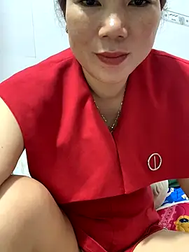 Snapshot of Baby-bigtits chatting on 11-06-25, 03:07 Baby-bigtits online show from 11-06-25, 03:07