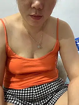 Snapshot of Baby-bigtits chatting on 11-15-25, 12:13 Baby-bigtits online show from 11-15-25, 12:13