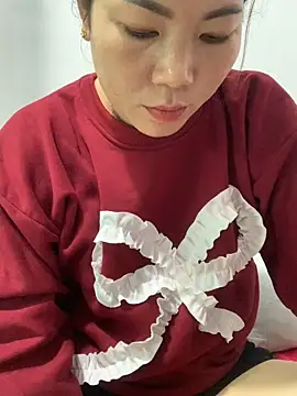 Snapshot of Baby-bigtits chatting on 11-29-25, 03:09 Baby-bigtits online show from 11-29-25, 03:09