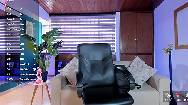 Snapshot of IsabellaaJoness chatting on 10-08-25, 12:36 IsabellaaJoness online show from 10-08-25, 12:36