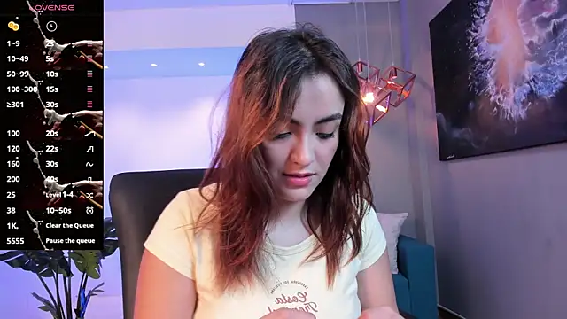 Snapshot of IsabellaaJoness chatting on 10-22-25, 01:00 IsabellaaJoness online show from 10-22-25, 01:00