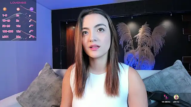 Snapshot of IsabellaaJoness chatting on 10-28-25, 12:09 IsabellaaJoness online show from 10-28-25, 12:09