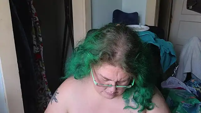 EmberCum online show from 12-18-25, 04:13