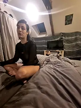 LoLa-69-X online show from 01-15-26, 01:59