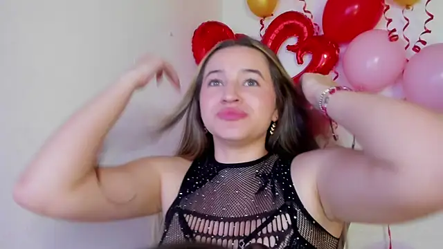 Snapshot of Sophie_spencer1 chatting on 02-20-26, 06:26 Sophie spencer1 online show from 02-20-26, 06:26