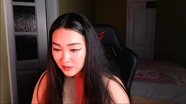 Snapshot of Erica_Wayne chatting on 01-26-25, 05:23 Erica Wayne online show from 01-26-25, 05:23